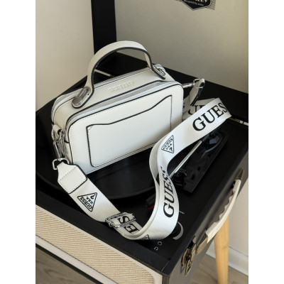 Сумка женская  белый Guess Гесс кросс-боди на широком ремне