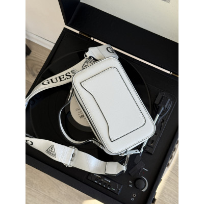 Сумка женская  белый Guess Гесс кросс-боди на широком ремне