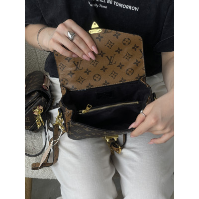 Женская сумка Луи Витон  метис коричневый мини через плече Pochette Metis East West Monogram