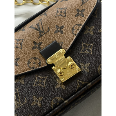 Женская сумка Луи Витон  метис коричневый мини через плече Pochette Metis East West Monogram