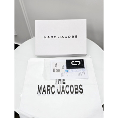 Фирменная упаковка  Marc Jacobs, упаковка на подарок. Подарочная брендовая упаковка Марк Джейкобс