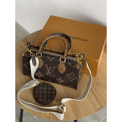 Сумка  Louis Vuitton Monogram Reverse OnTheGo коричневый Луи Виттон