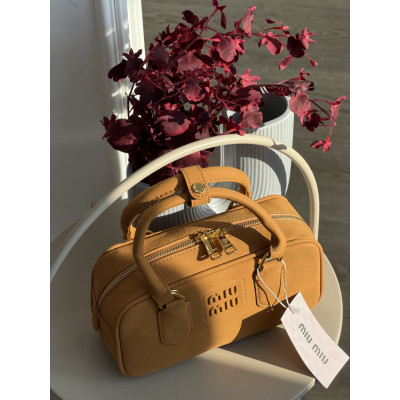 Сумка женская Miu Miu Arcadie Matelassé карамельный кросс боди Миу Миу