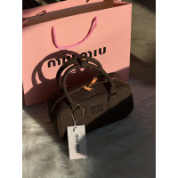 Сумка женская Miu Miu Arcadie Matelassé кофейный кросс боди Миу Миу Сумка женская Miu Miu Arcadie Matelassé кофейный кросс боди Миу Миу