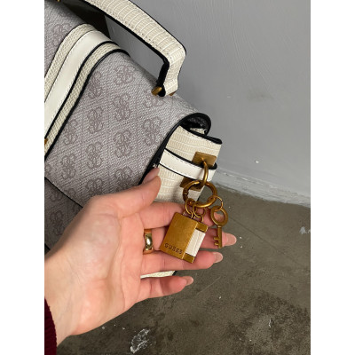 Женская сумка Гесс розовый Guess Ginevra Logo Elite кросс боди