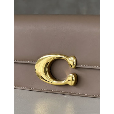 Женская сумка клатч Coach Idol Bag бежевый на цепочке Коуч