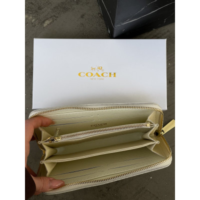 Женский кошелек Coach молочный на много отделений большой Коуч