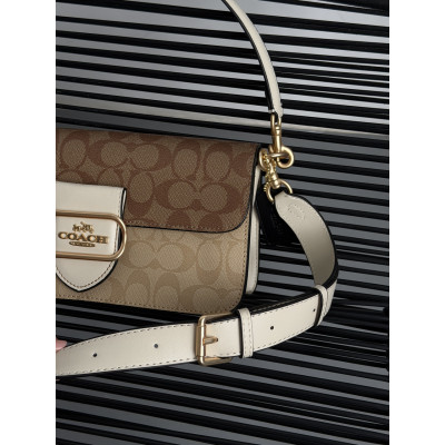 Женская сумка Coach Morgan молочный кросс боди  Коуч Premium